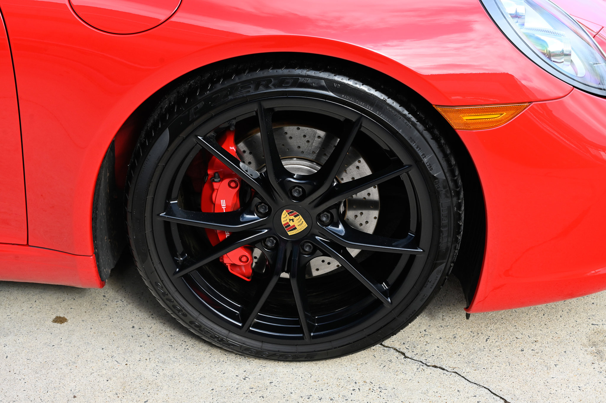 Used 2018 Porsche 911 Carrera S image 12