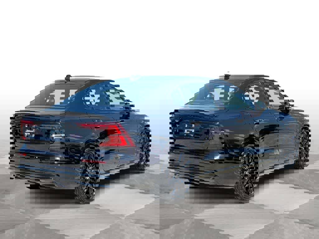 Used 2024 Volvo S60 B5 Plus w/ Climate Package image 8