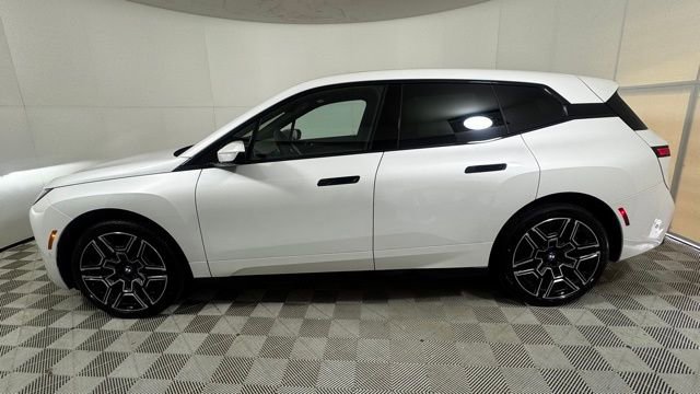 New 2026 BMW iX xDrive45 w/ M Sport Package image 4