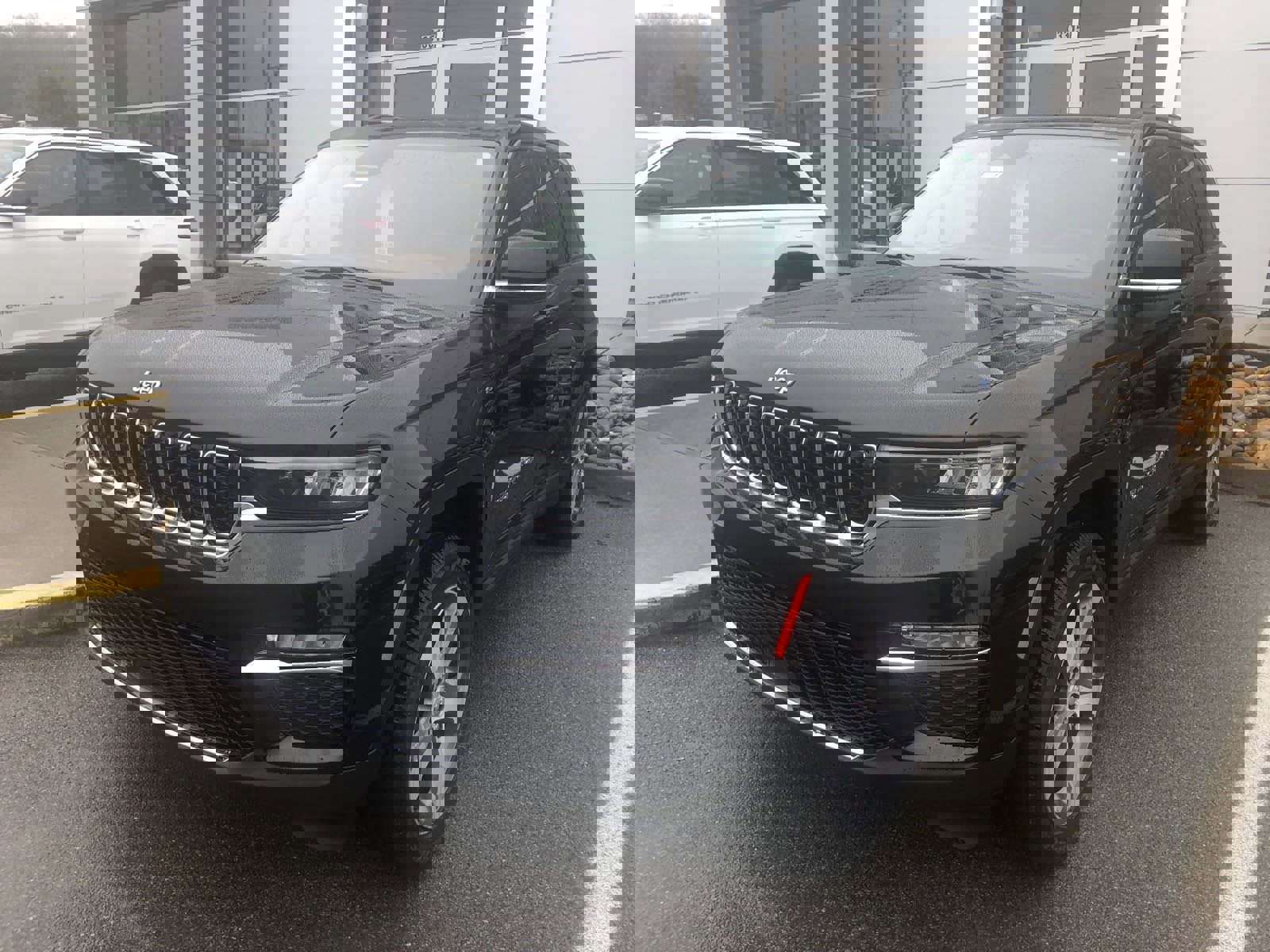 New 2023 Jeep Grand Cherokee 4WD 4xe image 3