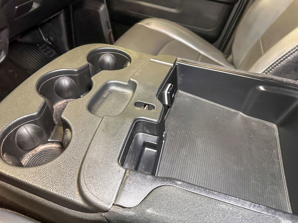 Used 2024 RAM 5500 Tradesman w/ Chrome Appearance Group image 40