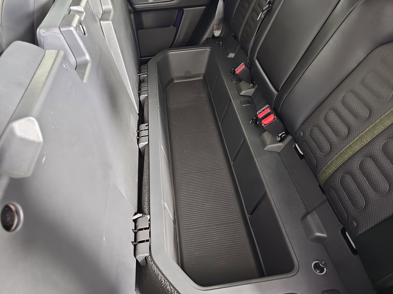 Used 2025 Rivian R1T Adventure image 24