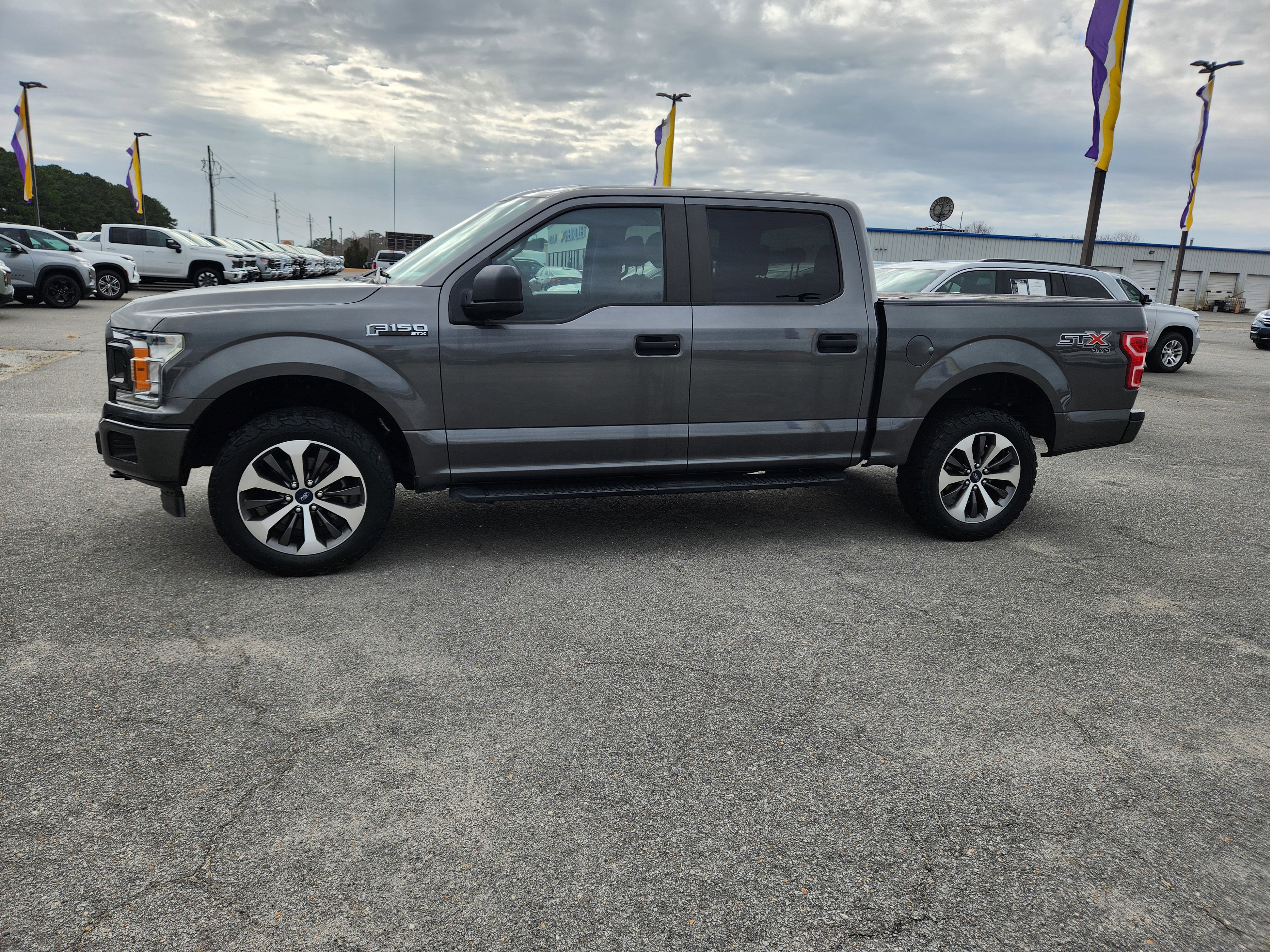 Used 2019 Ford F150 XL w/ Equipment Group 101A Mid image 6