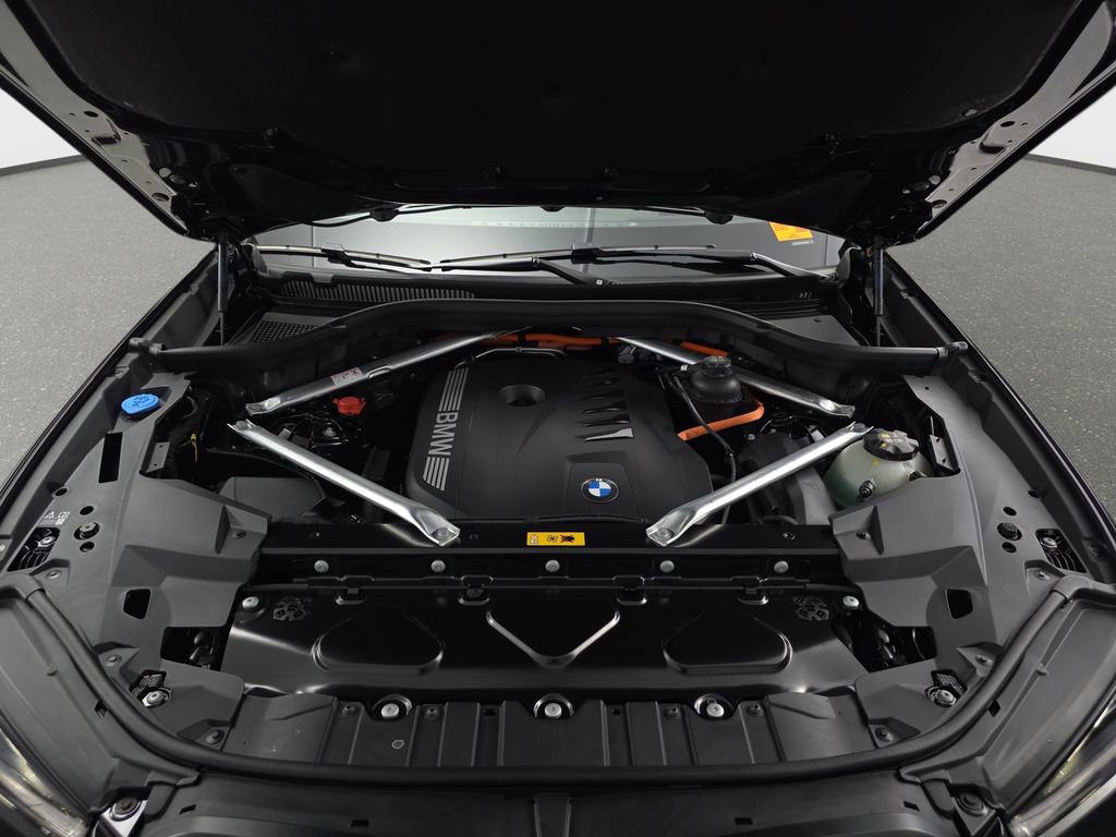 New 2026 BMW X5 xDrive50e w/ M Sport Package image 30