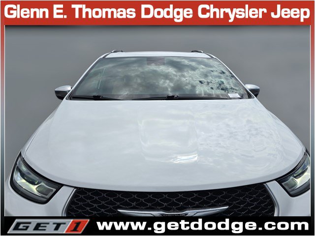 Certified 2023 Chrysler Pacifica Pinnacle FWD image 5