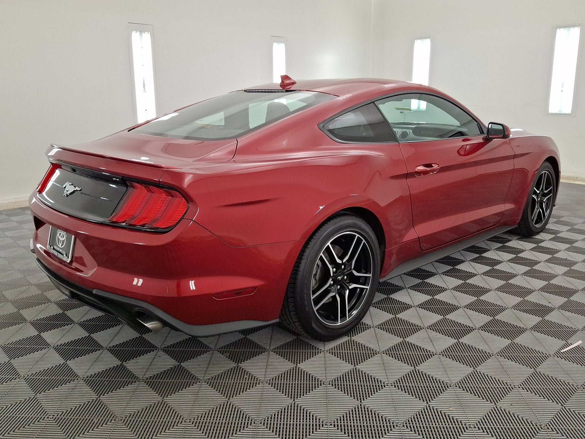 Used 2022 Ford Mustang Premium w/ Ford Safe & Smart Package RWD image 25