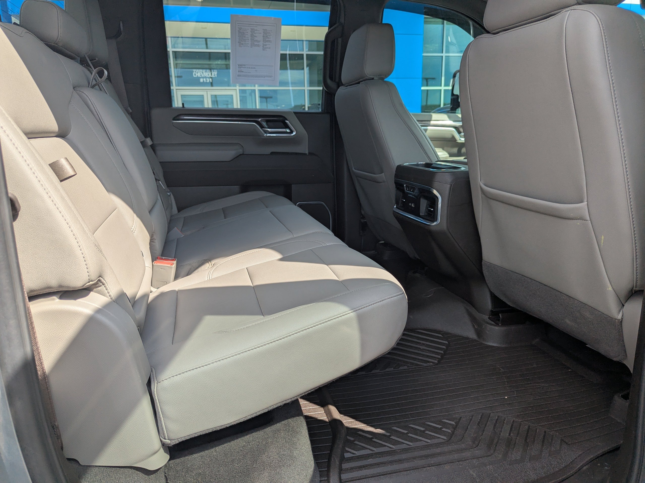 Used 2024 Chevrolet Silverado 3500 LTZ w/ LTZ Convenience Package AWD/4WD image 36
