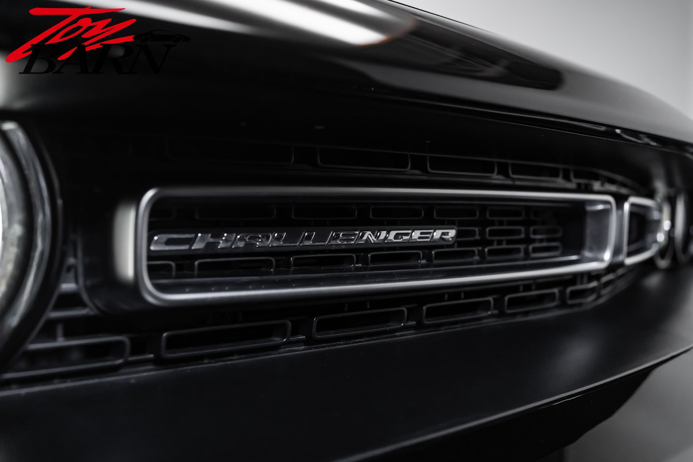 Used 2023 Dodge Challenger R/T w/ Plus Package RWD image 9