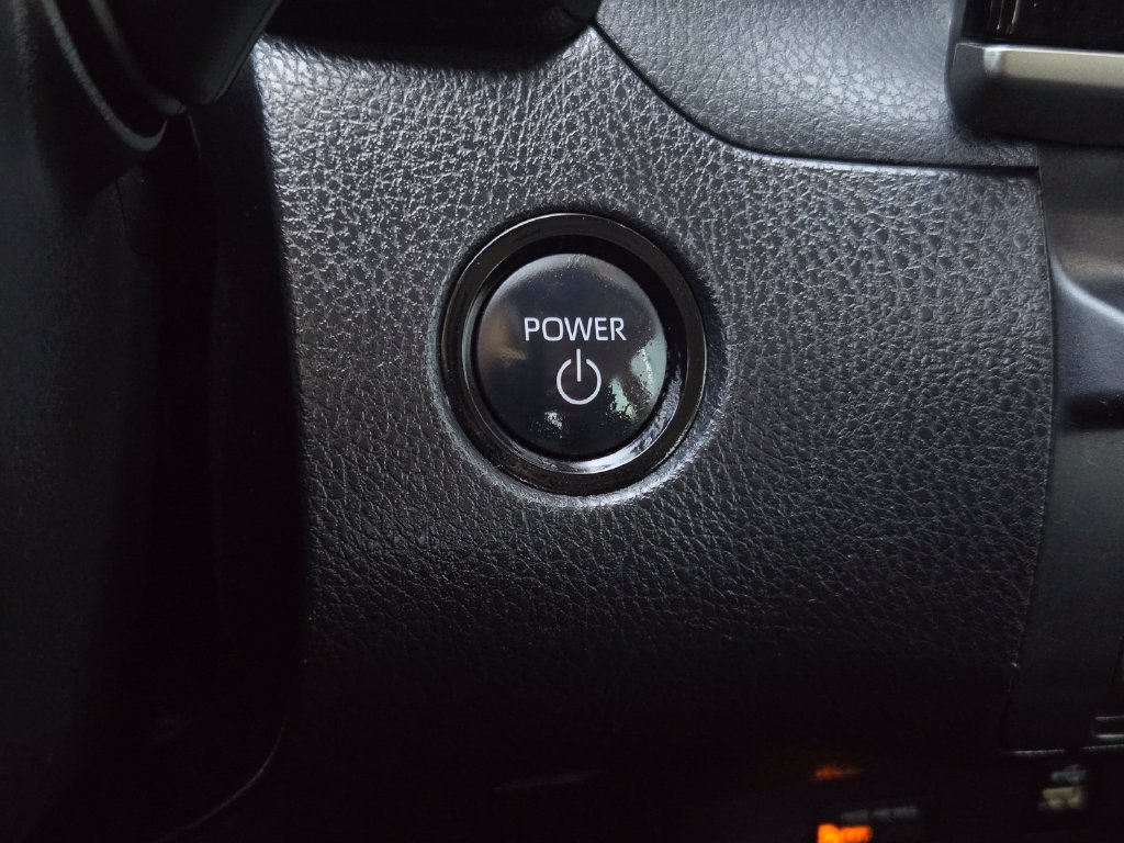 Used 2025 Toyota Camry LE FWD image 21