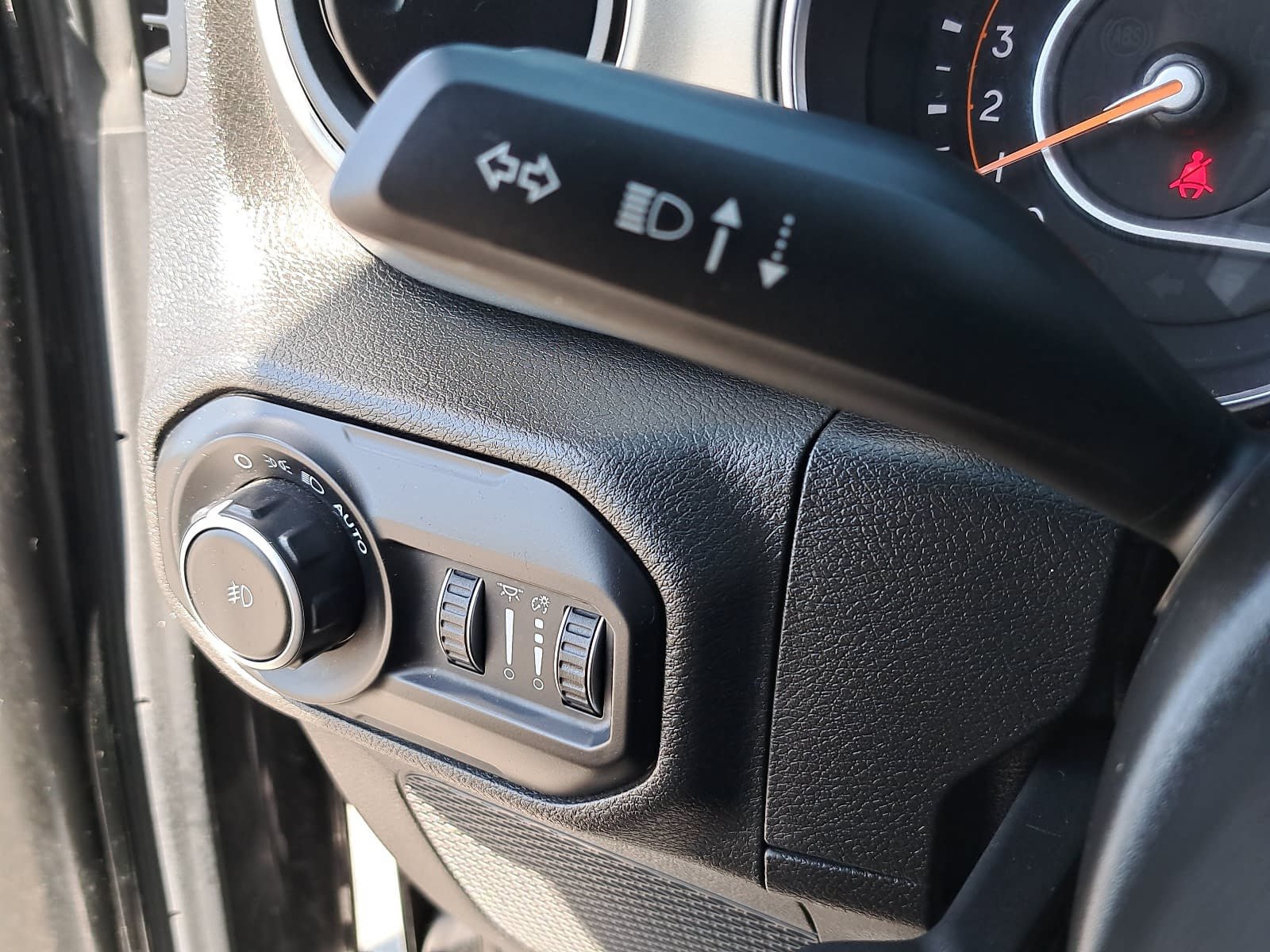 Used 2021 Jeep Wrangler Sport AWD/4WD image 27