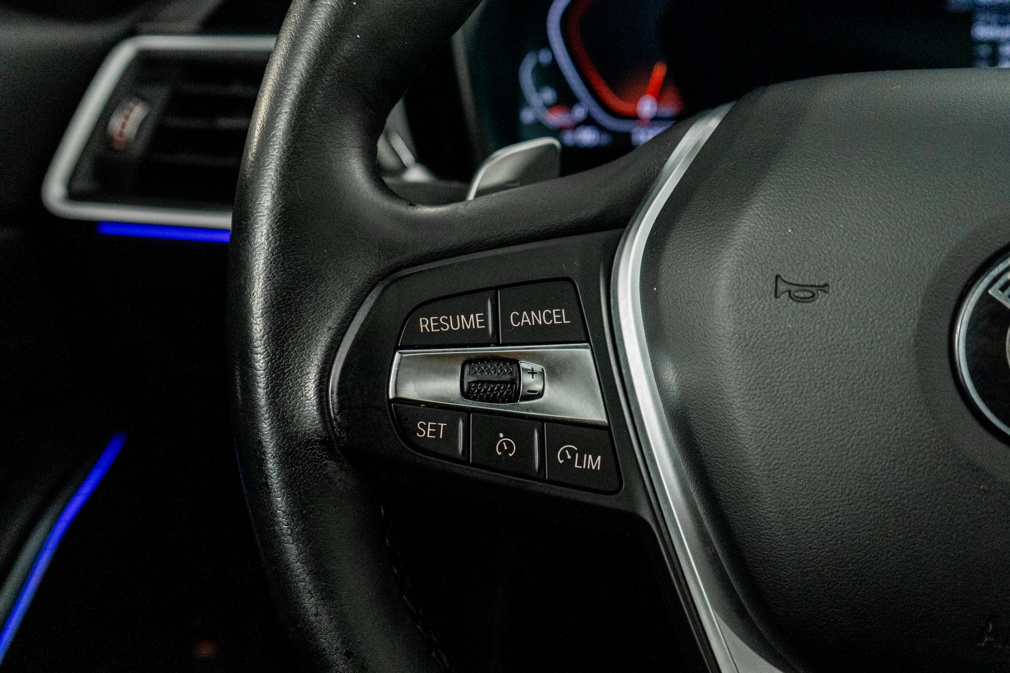 Used 2020 BMW 330i Sedan w/ Executive Package image 42