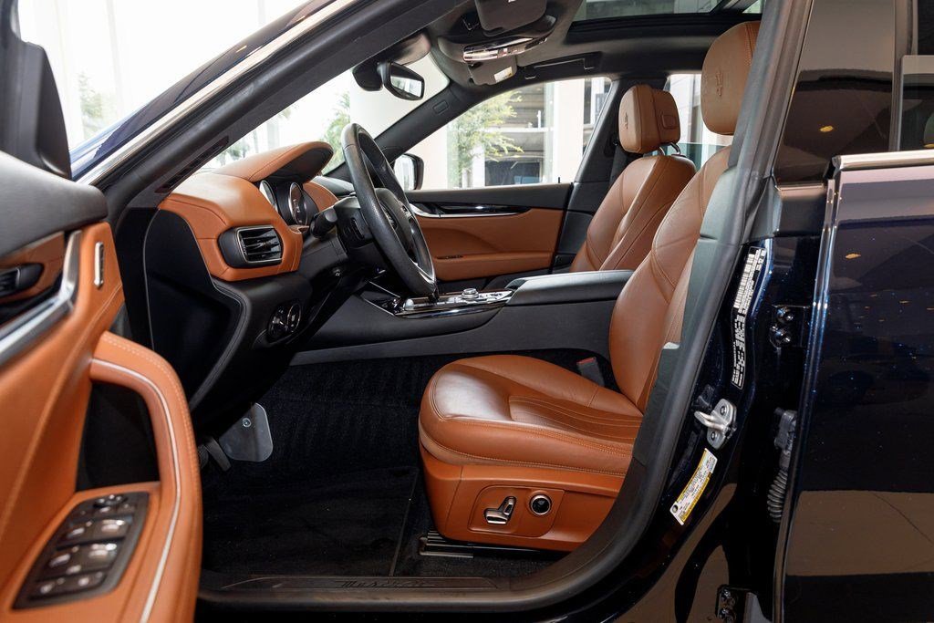 Certified 2022 Maserati Levante GT image 27