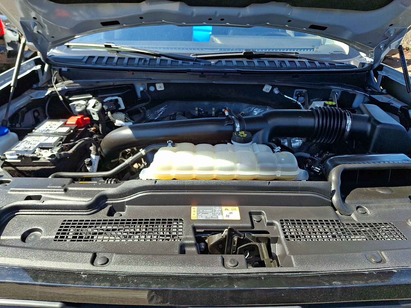 Used 2025 Ford Expedition Active AWD/4WD image 27