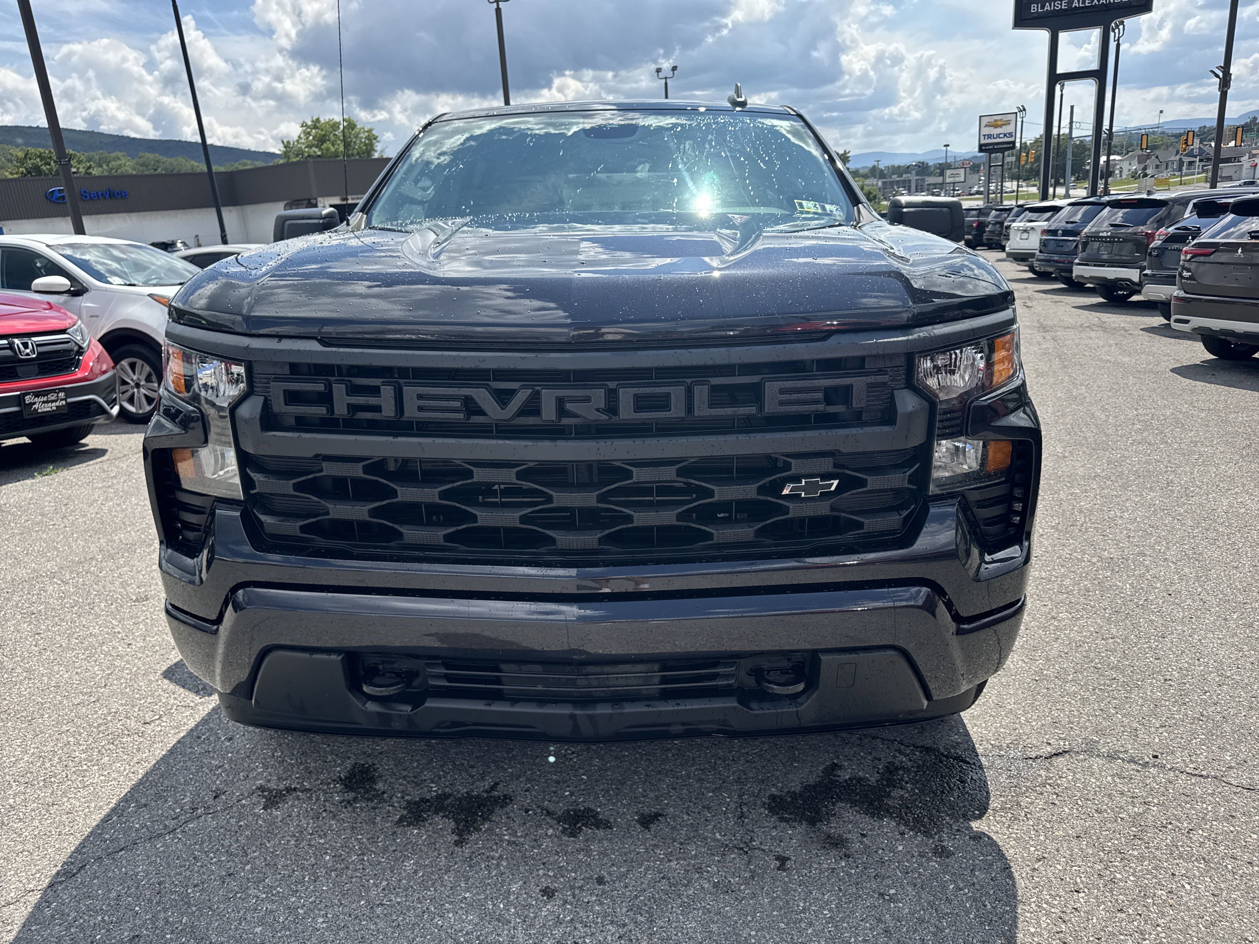 Used 2023 Chevrolet Silverado 1500 Custom w/ LPO, Dark Essentials Package image 6