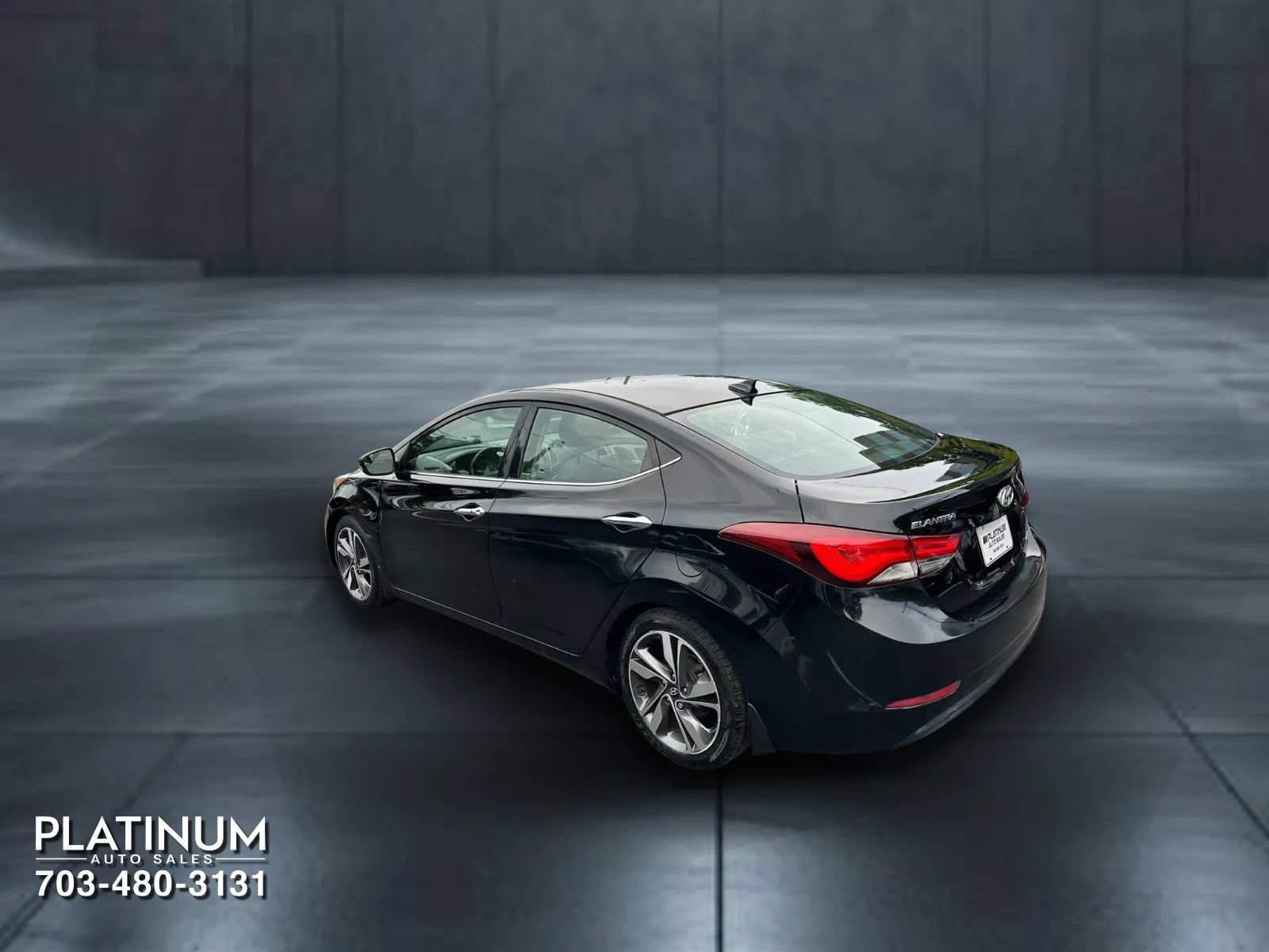 Used 2014 Hyundai Elantra Limited w/ Option Group 03 FWD image 7