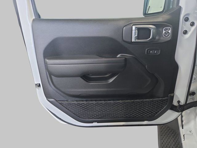 Used 2022 Jeep Wrangler Unlimited Sport image 29