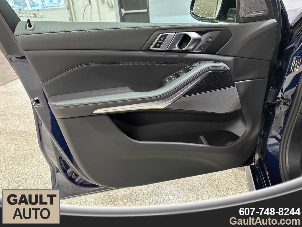 New 2026 BMW X5 xDrive40i w/ M Sport Package image 13