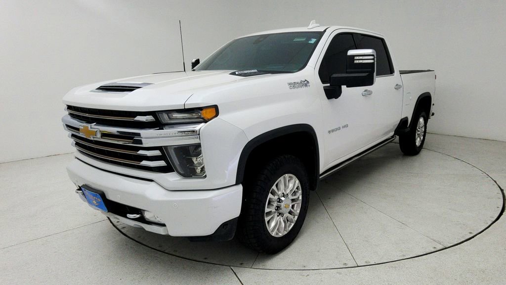 Used 2022 Chevrolet Silverado 2500 High Country w/ Technology Package AWD/4WD image 4