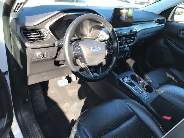 Used 2022 Ford Escape Titanium AWD/4WD image 29