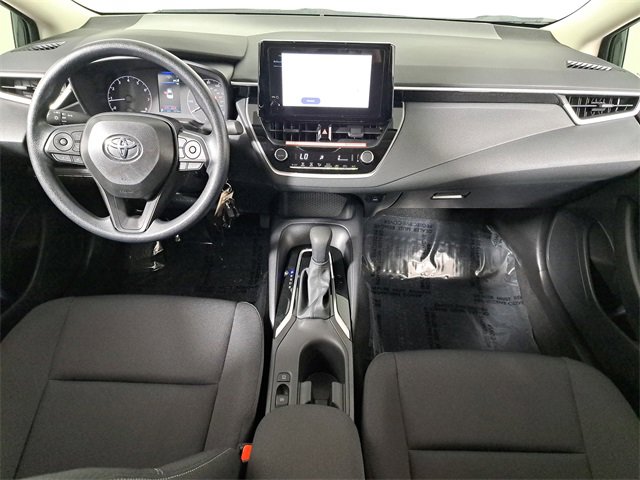 Used 2025 Toyota Corolla LE image 16