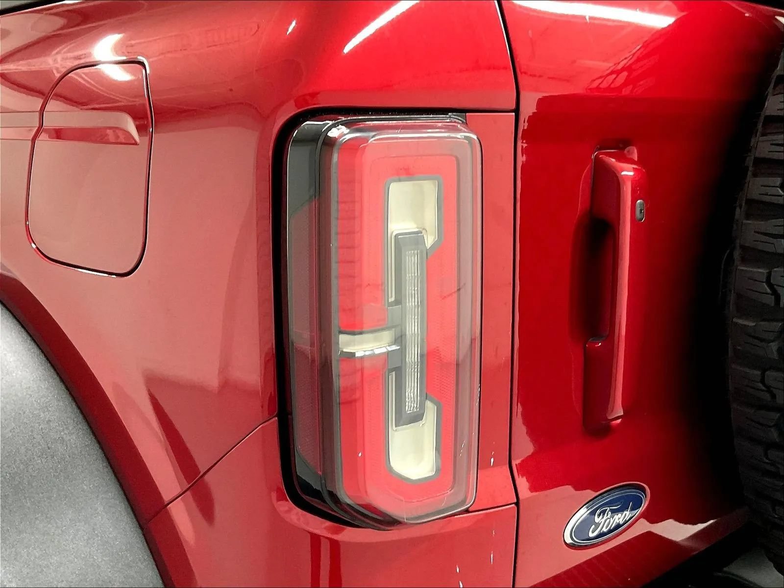Used 2021 Ford Bronco First Edition AWD/4WD image 30