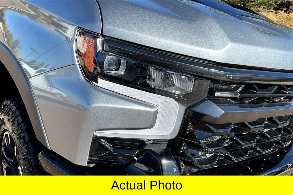 Used 2024 Chevrolet Silverado 1500 ZR2 w/ Technology Package image 32