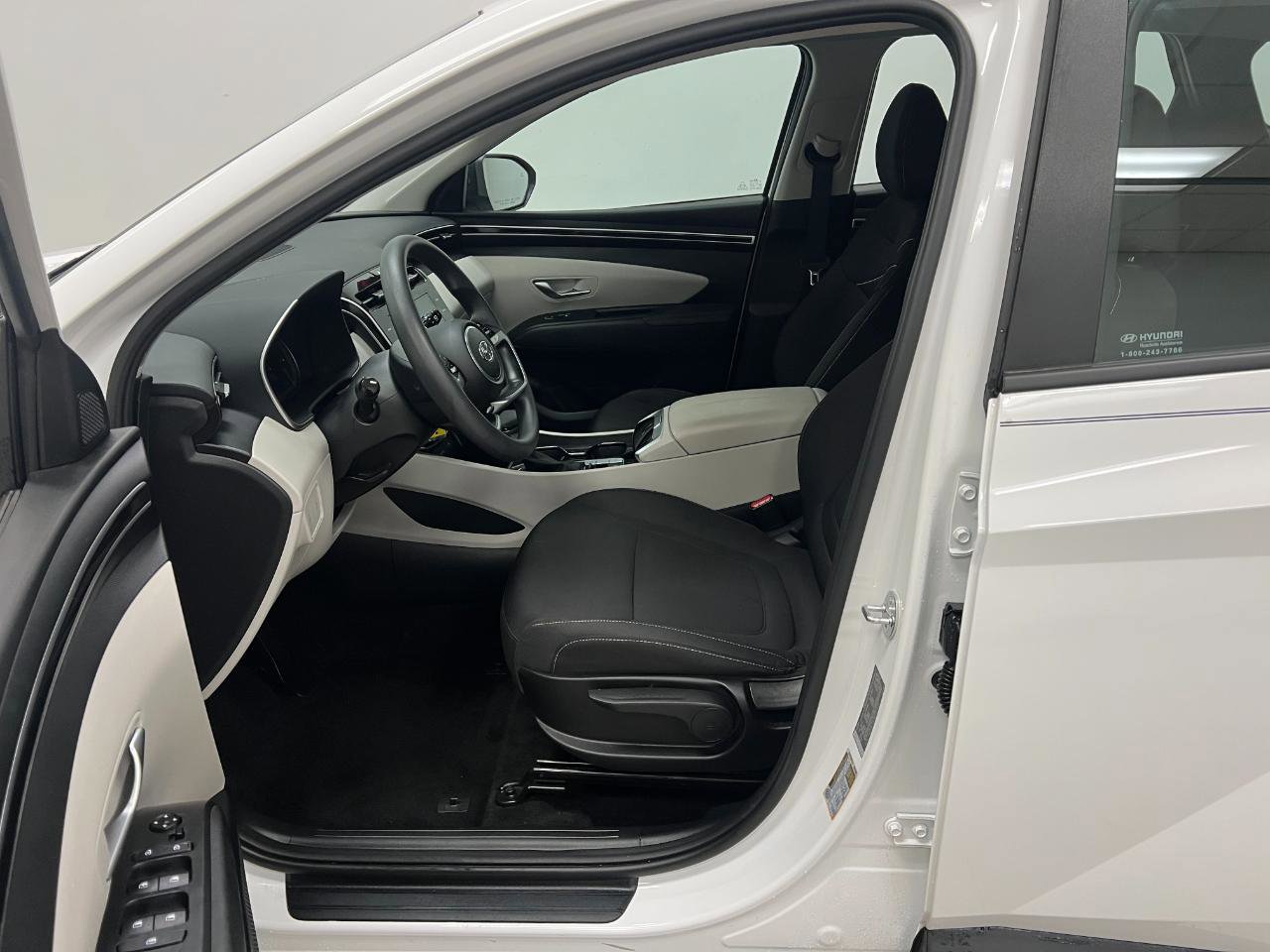 Used 2024 Hyundai Tucson SE AWD/4WD image 23