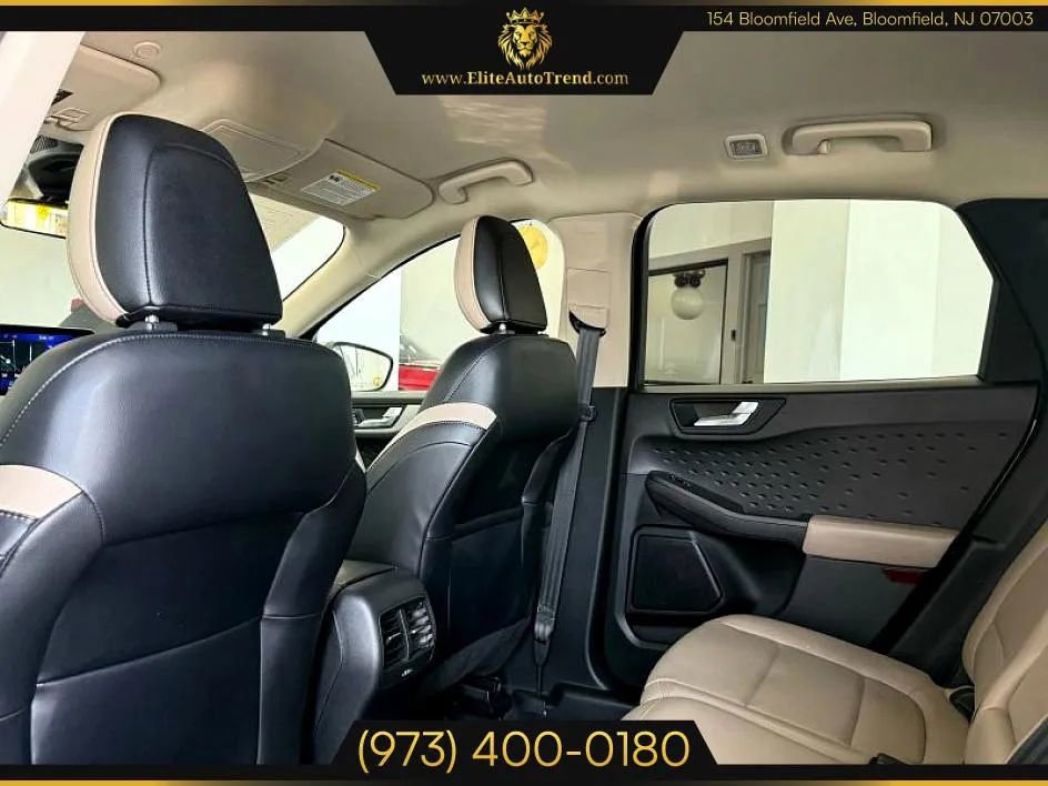 Used 2020 Ford Escape SEL image 26