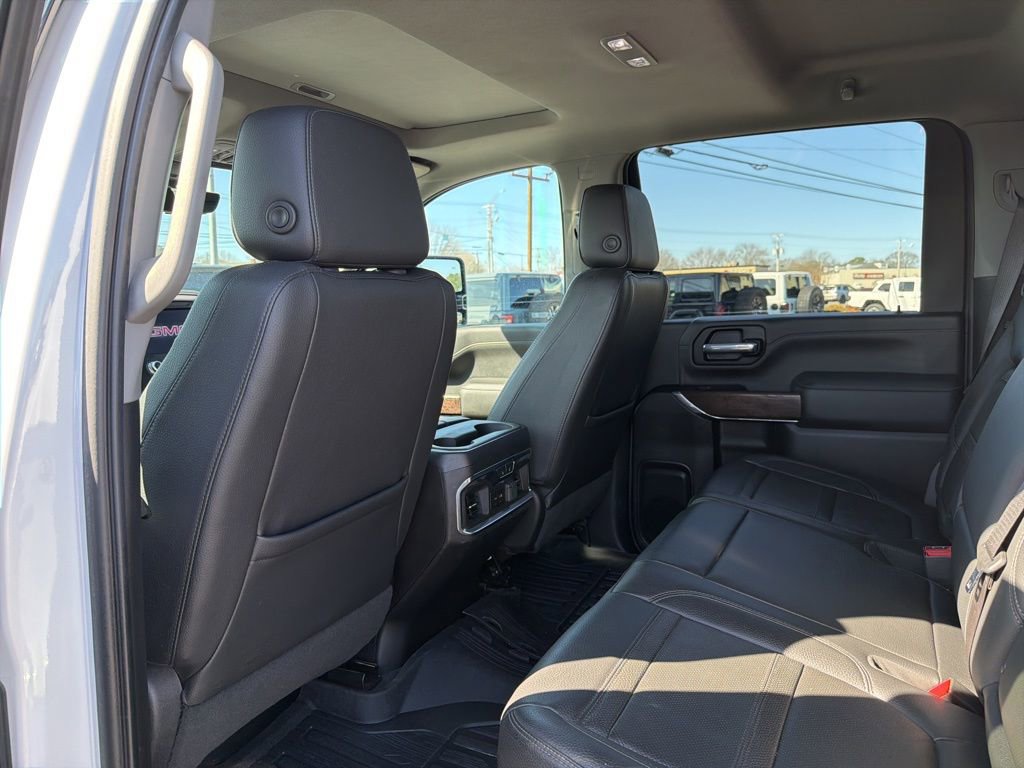 Used 2023 GMC Sierra 3500 Denali w/ Denali Ultimate Package image 18