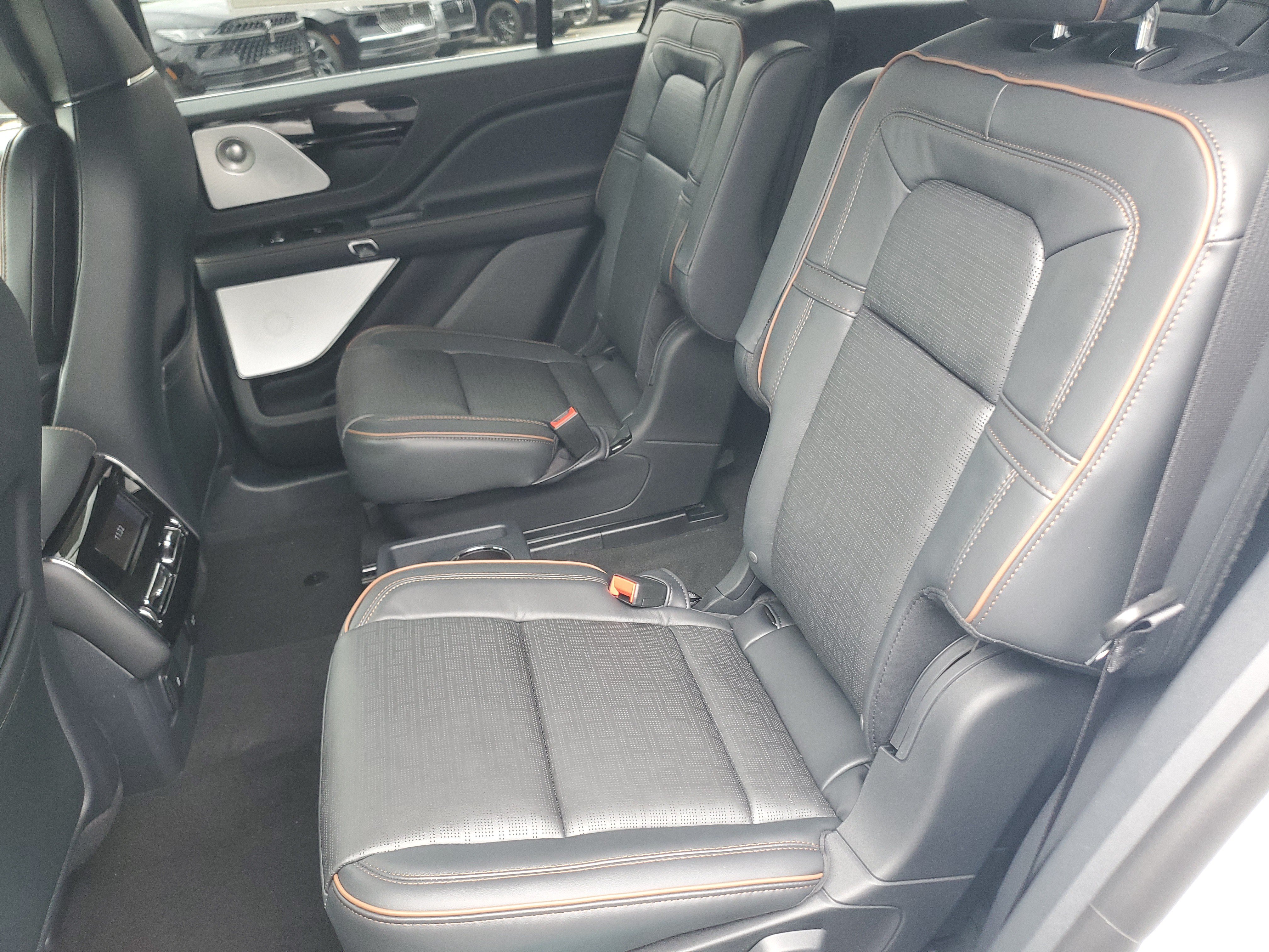 New 2026 Lincoln Aviator Black Label AWD/4WD image 26