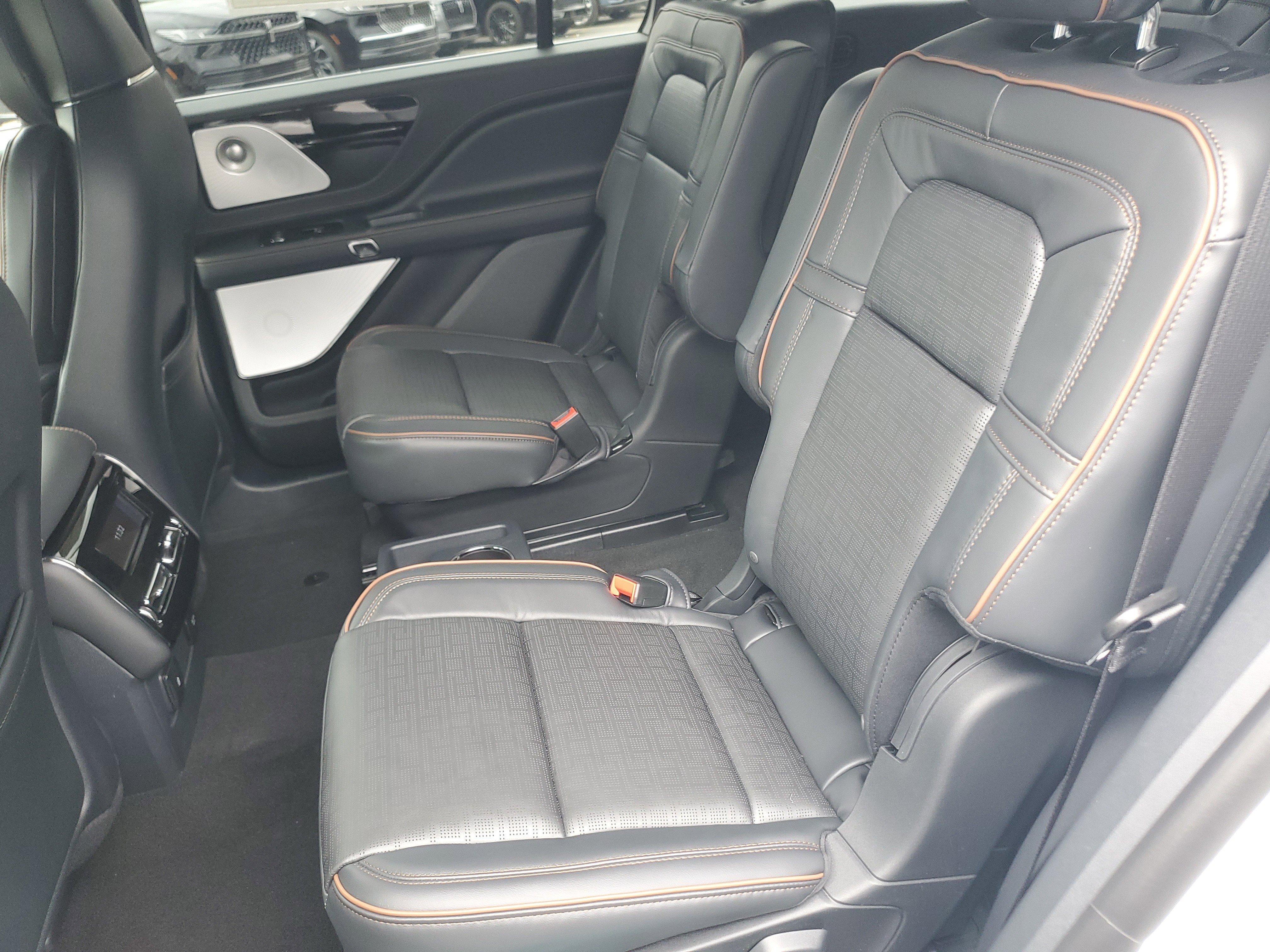 New 2026 Lincoln Aviator Black Label AWD/4WD image 26