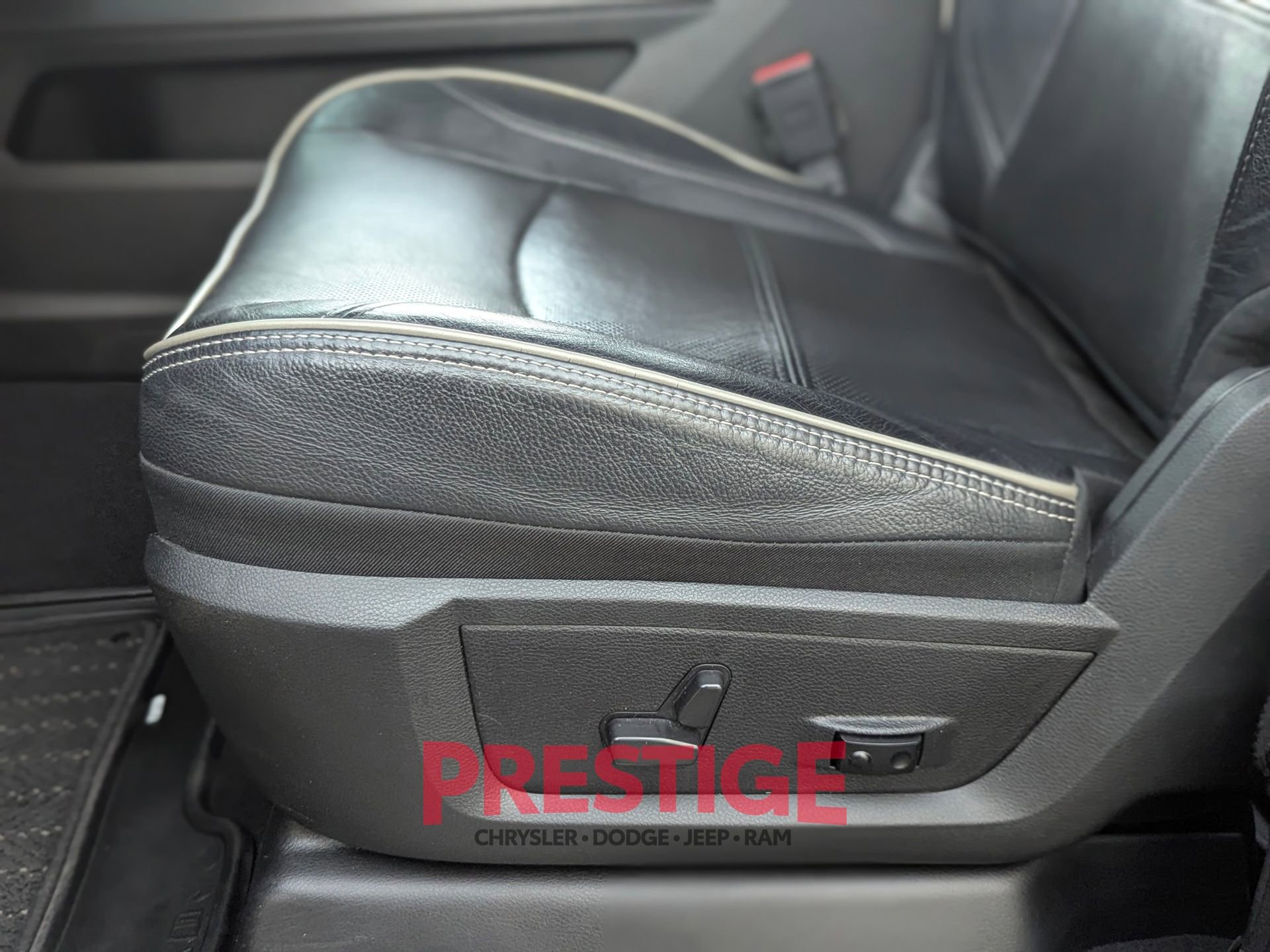 Used 2021 RAM 2500 Limited AWD/4WD image 33