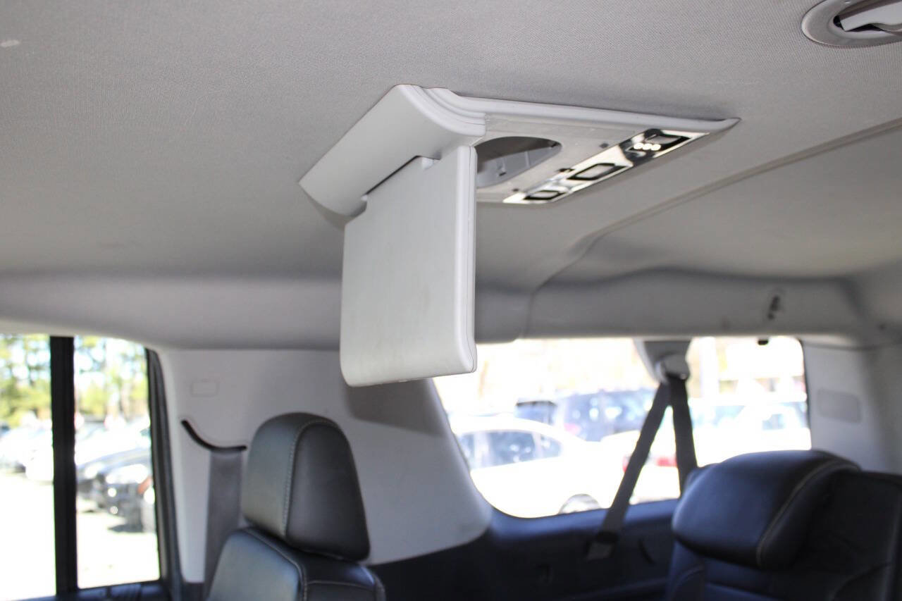 Used 2015 GMC Yukon XL SLT w/ Open Road Package image 23