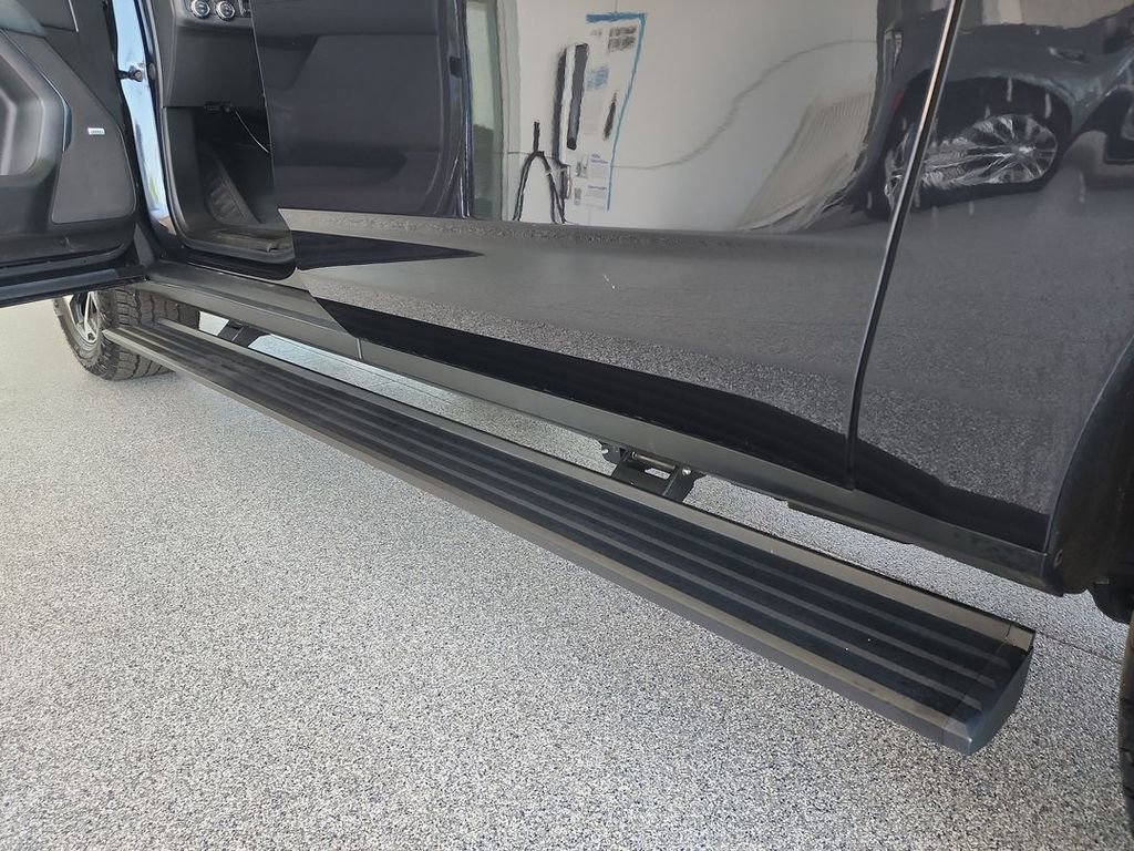 Certified 2025 GMC Yukon XL AT4 w/ AT4 Premium Plus Package image 36