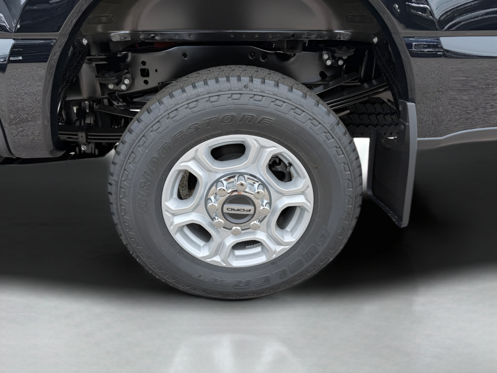 New 2026 Ford F350 XLT w/ FX4 Off-Road Package AWD/4WD image 24