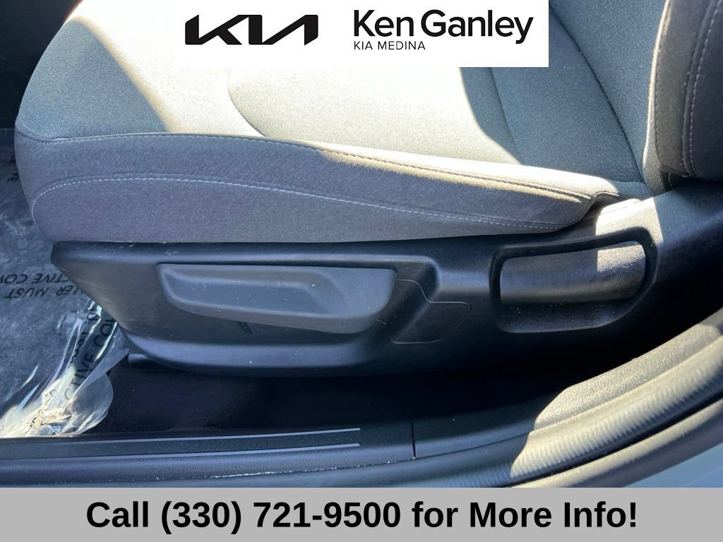 Certified 2025 Kia K4 FWD image 29