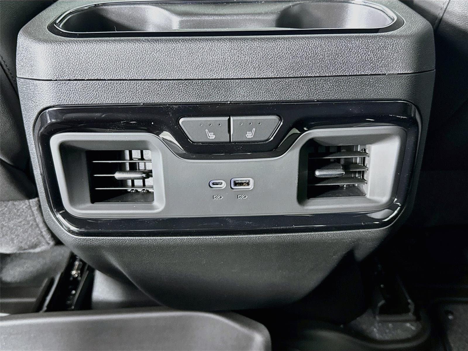 New 2026 GMC Sierra 3500 AT4 w/ AT4 Premium Plus Package AWD/4WD image 27