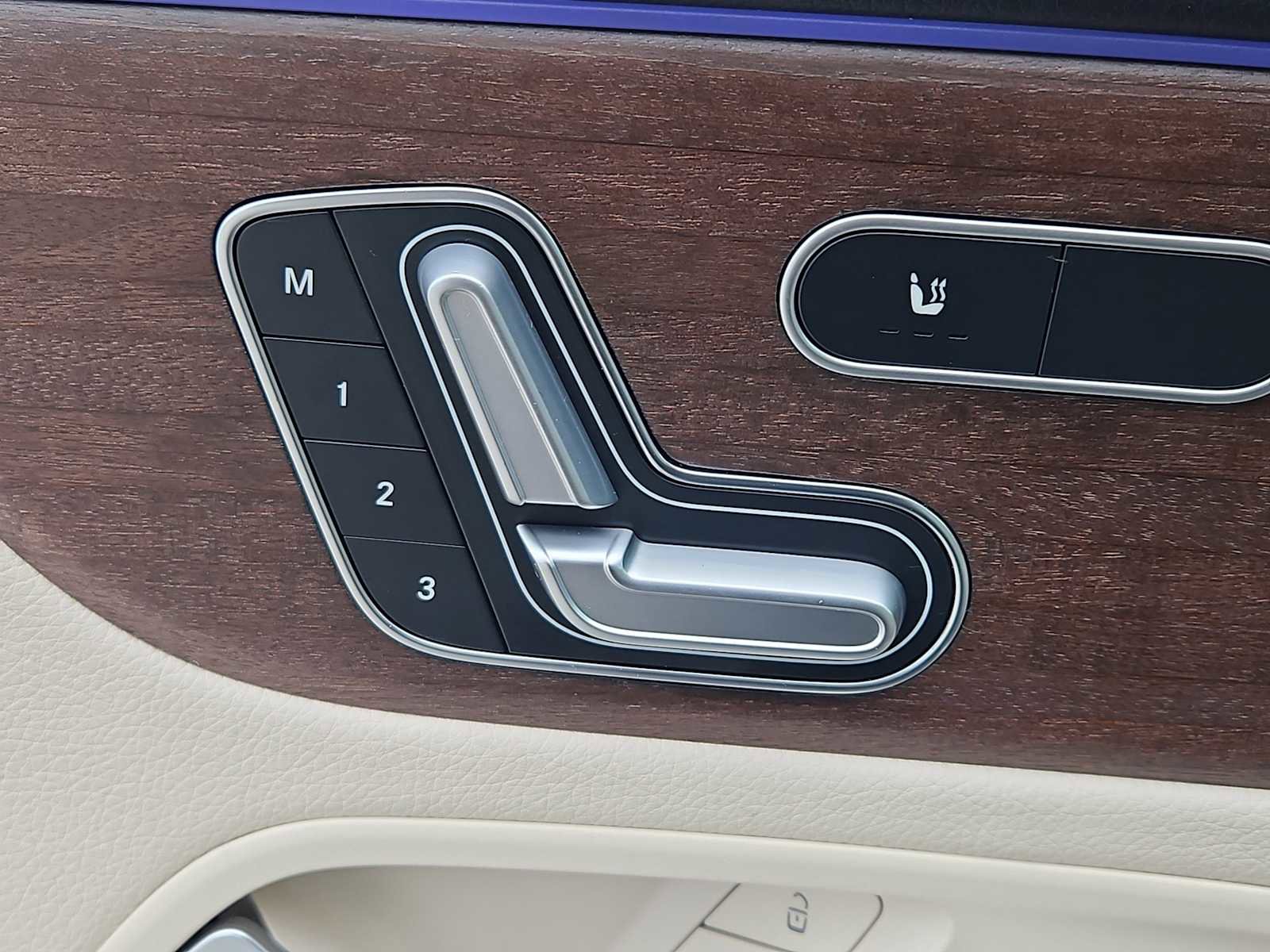 Used 2022 Mercedes-Benz GLB 250 4MATIC image 25