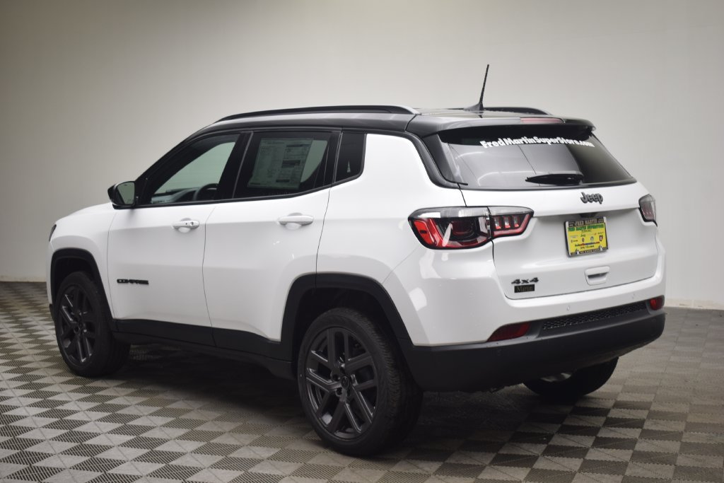 New 2026 Jeep Compass Limited AWD/4WD image 11