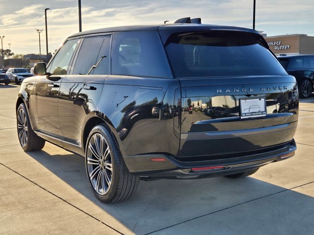 New 2026 Land Rover Range Rover SE image 9