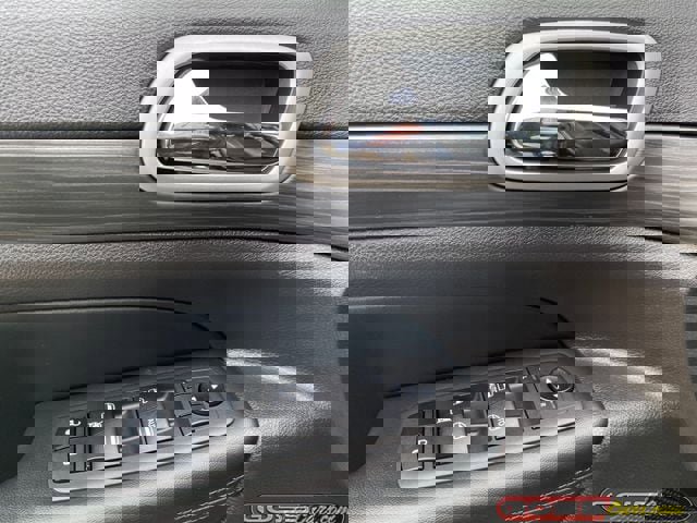 Used 2019 Jeep Grand Cherokee Altitude image 23