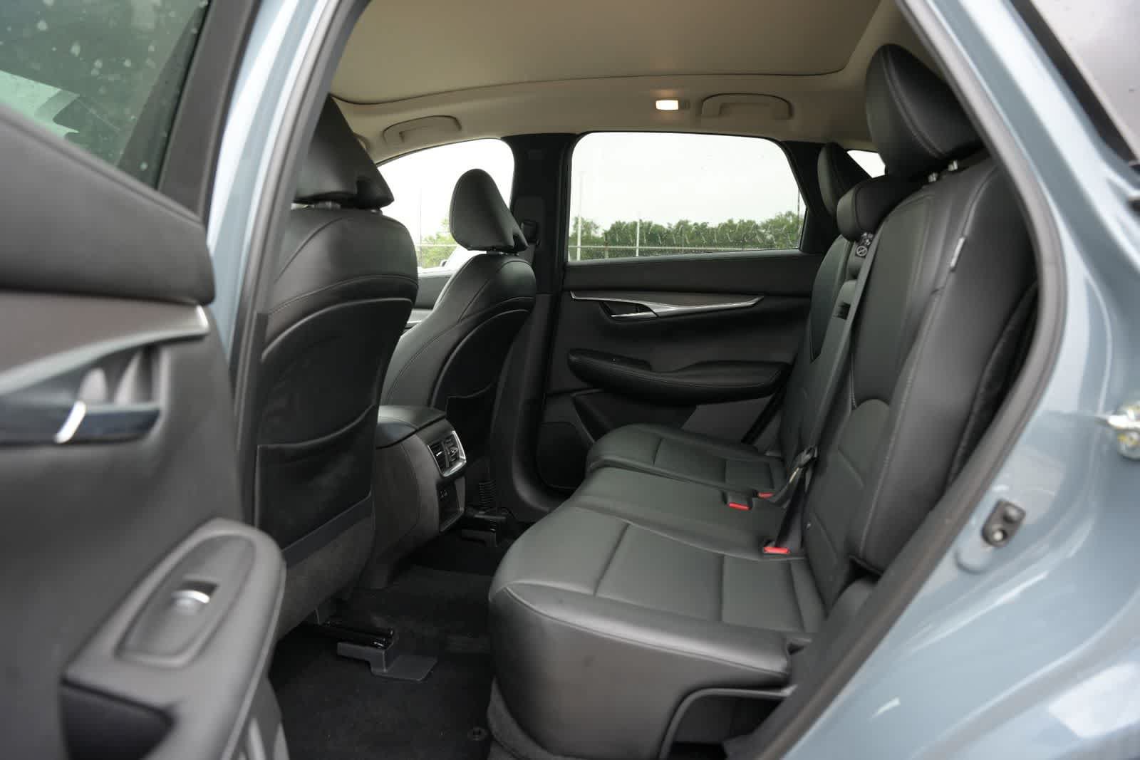 Certified 2023 INFINITI QX50 Luxe AWD/4WD image 18