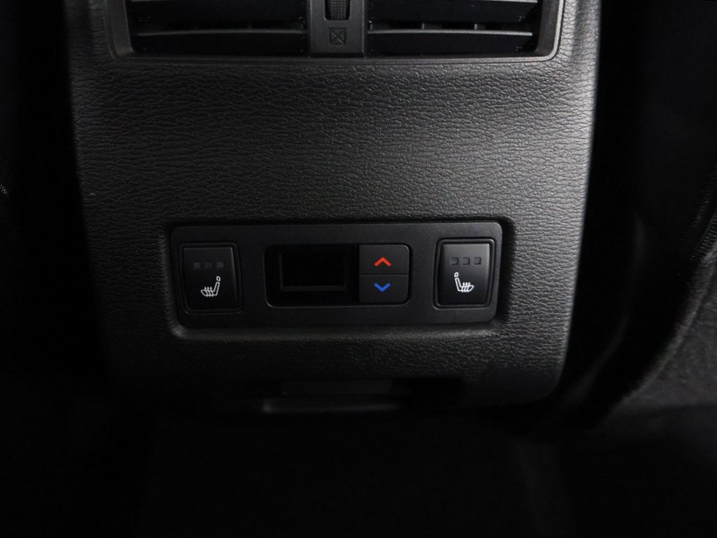 New 2026 Mitsubishi Outlander SEL image 40