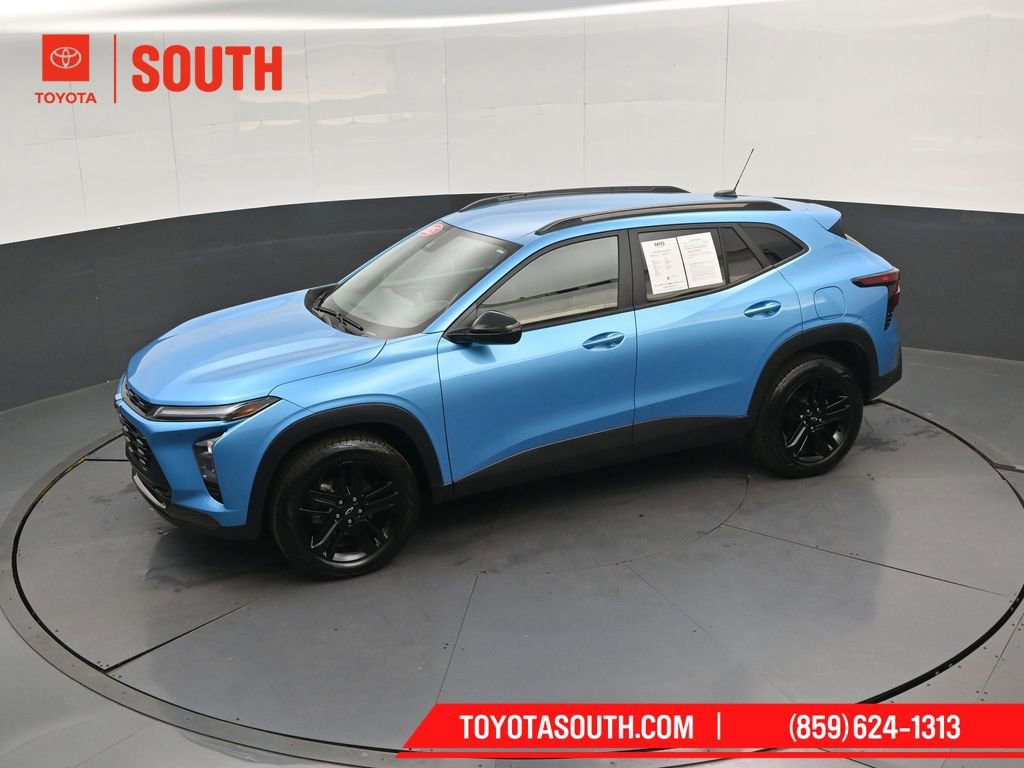 Used 2025 Chevrolet Trax ACTIV w/ Driver Confidence Package image 46