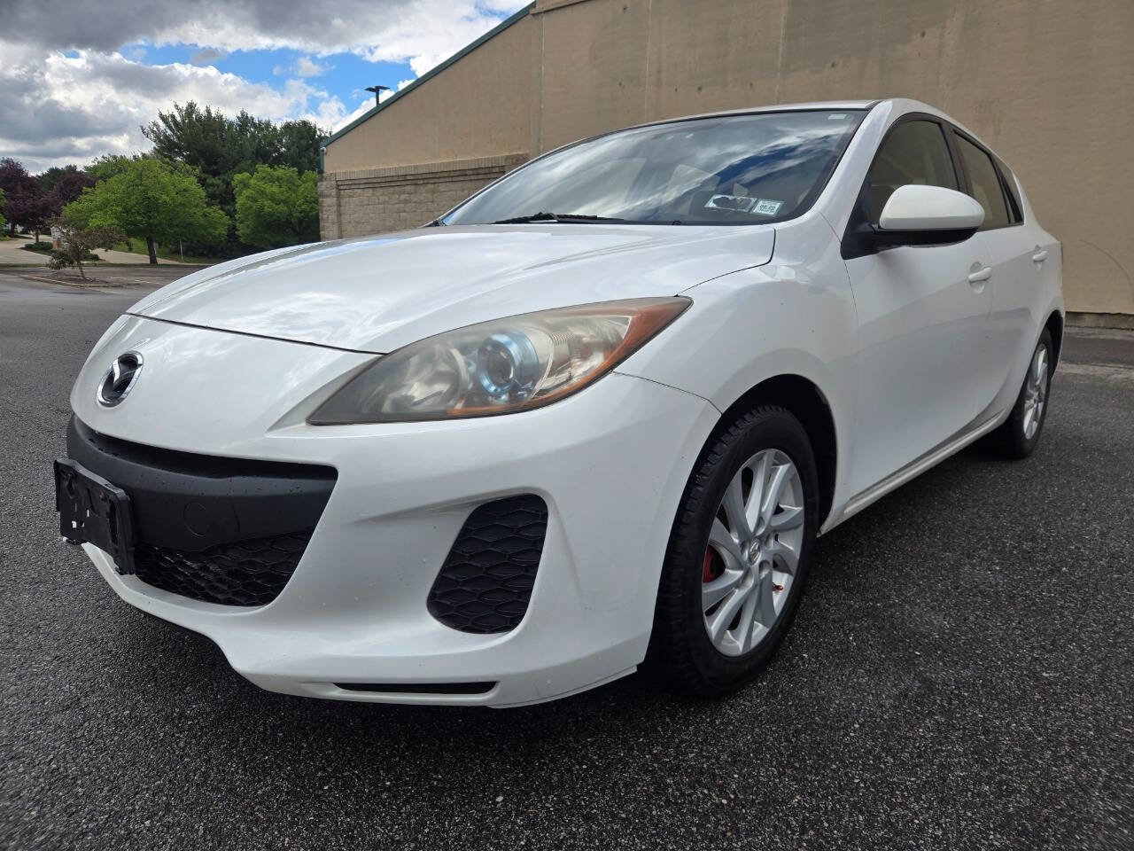 Used 2012 MAZDA MAZDA3 i Touring FWD image 2