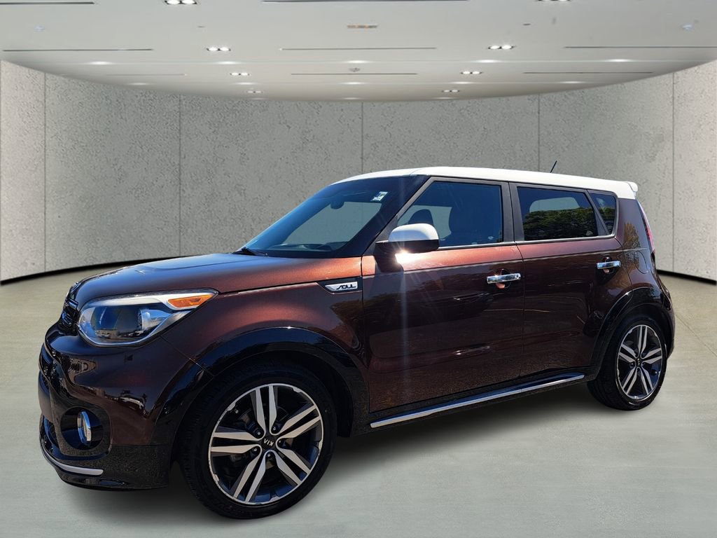 Used 2017 Kia Soul + image 9