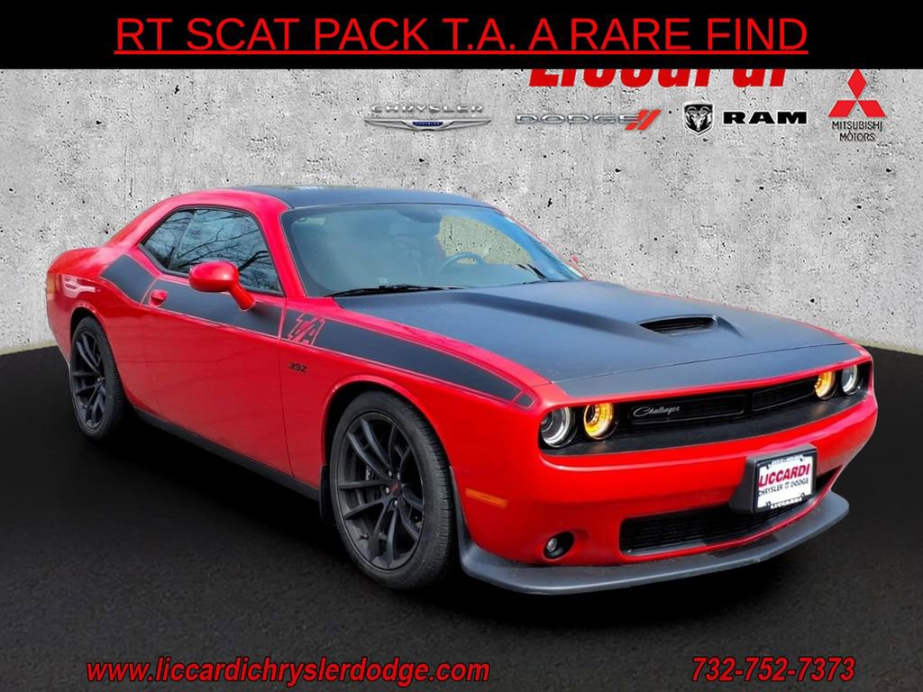 Used 2022 Dodge Challenger R/T Scat Pack w/ T/A Package image 1
