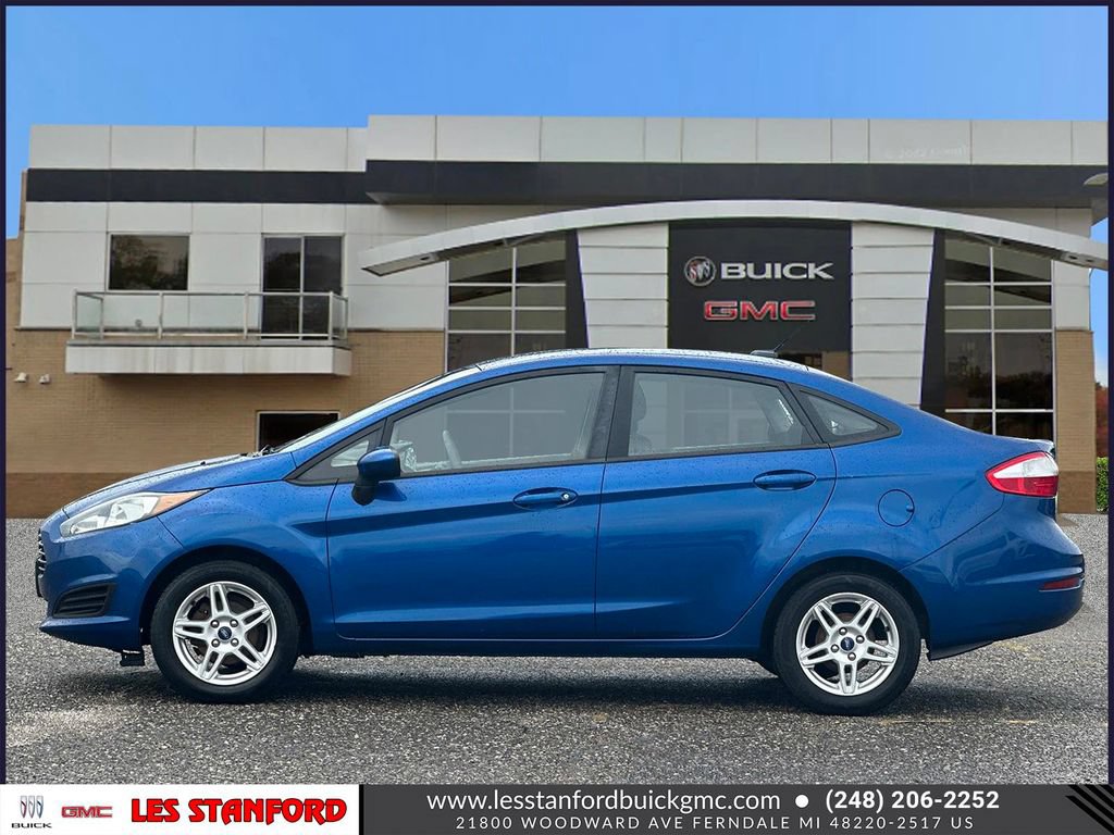 Used 2019 Ford Fiesta SE FWD image 2