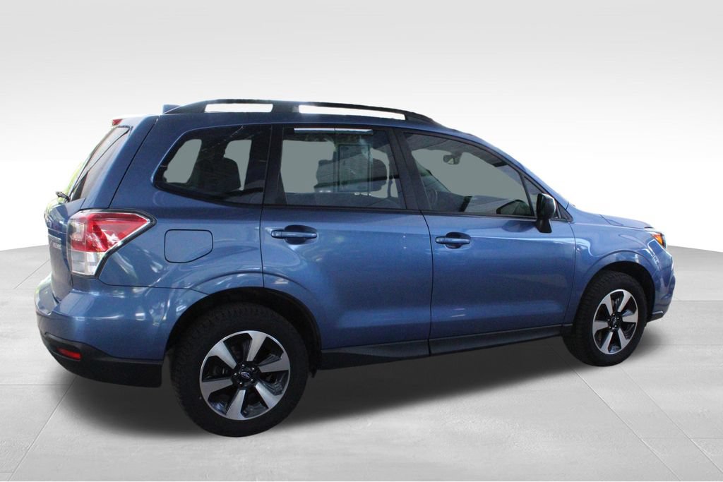 Used 2017 Subaru Forester 2.5i w/ Alloy Wheel Package AWD/4WD image 16