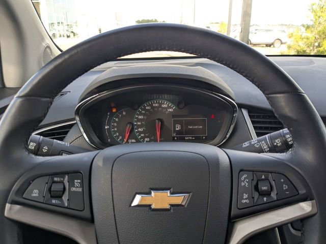 Used 2022 Chevrolet Trax LT w/ LT Convenience Package image 28